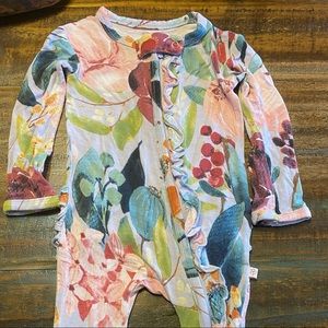 Cute onesie. Gently used